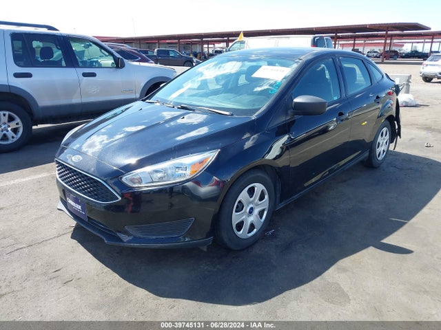 Ford FOCUS S 2017 1FADP3E26HL267040 Image 2