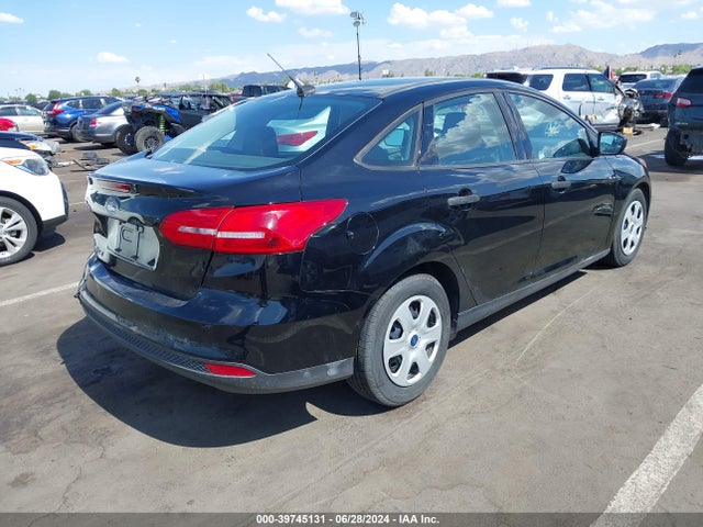 Ford FOCUS S 2017 1FADP3E26HL267040 Image 4
