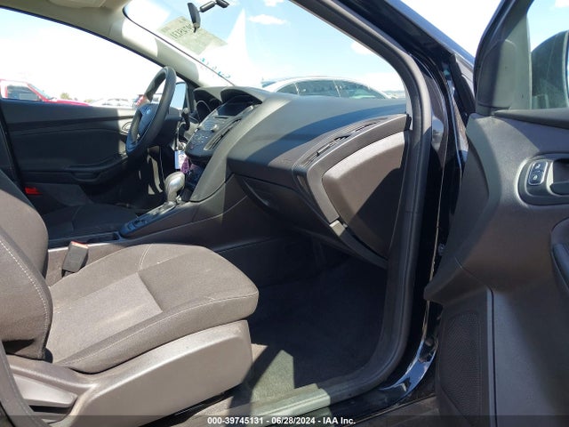Ford FOCUS S 2017 1FADP3E26HL267040 Image 5