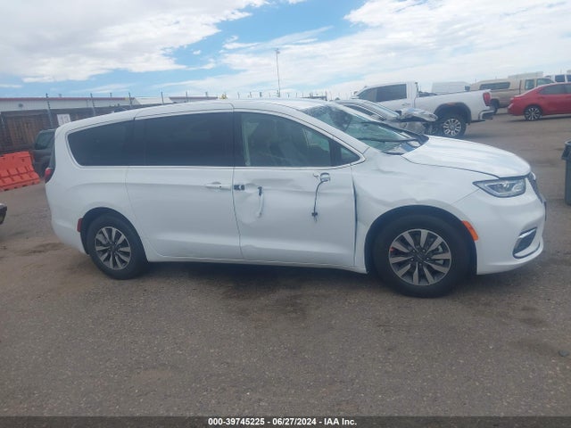 2C4RC1S72RR123719 Chrysler Pacifica Hybrid Select