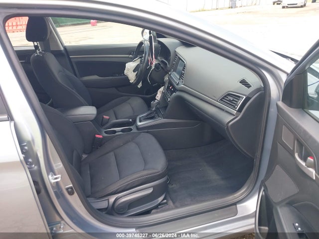 Hyundai Elantra Value Edition 2017 5NPD84LF7HH199189 Image 5