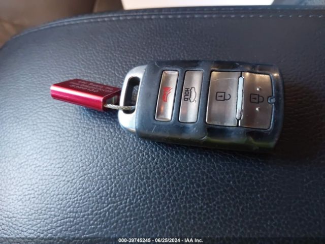 KNALN4D7XF5176706 KIA Cadenza Premium