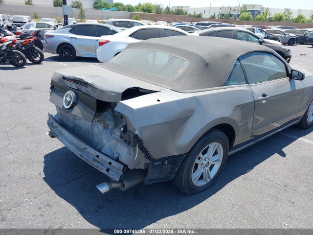 Ford Mustang V6 2014 1ZVBP8EMXE5306404 Image 4