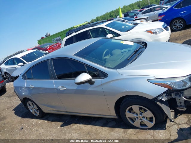 Chevrolet Cruze Ls Auto 2018 1G1BC5SM9J7181601 Image 13