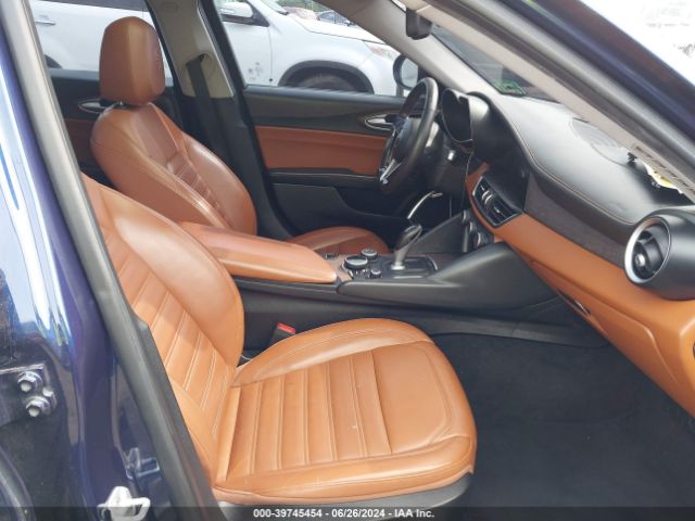 ZARFAECN6H7556382 Alfa Romeo Giulia Ti Rwd