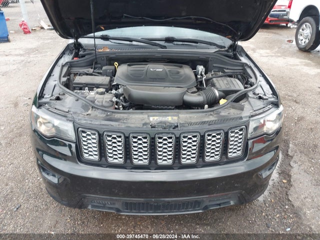 1C4RJFAGXJC120438 Jeep Grand Cherokee Altitude 4x4