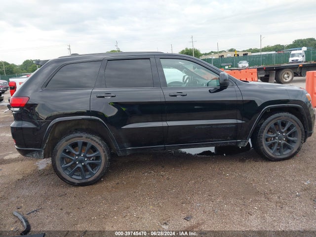 1C4RJFAGXJC120438 Jeep Grand Cherokee Altitude 4x4