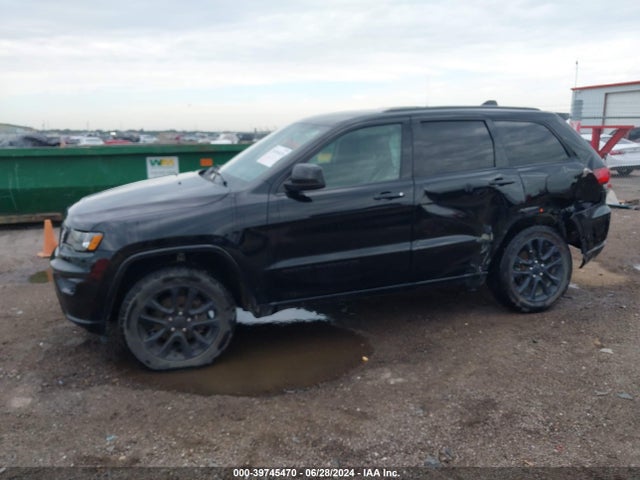 1C4RJFAGXJC120438 Jeep Grand Cherokee Altitude 4x4