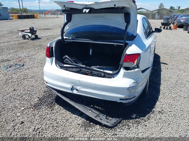 3VW4T7AJ2GM334883 Volkswagen Jetta 2.0t Gli Sel