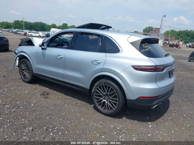 2019 PORSCHE CAYENNE WP1AA2AY4KDA09442 Photo 2