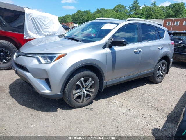 Toyota RAV4 LE 2016 2T3BFREV0GW419651 Image 2