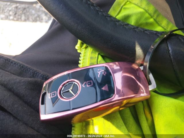 WDD3G4FB0KW023230 Mercedes-Benz A 220 4matic