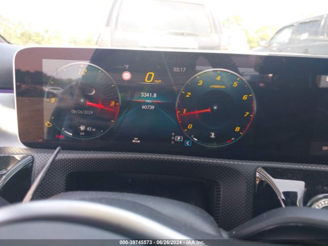 WDD3G4FB0KW023230 Mercedes-Benz A 220 4matic