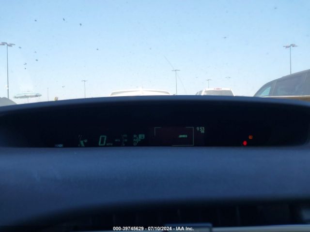 JTDKN3DU5E0375169 Toyota Prius Two