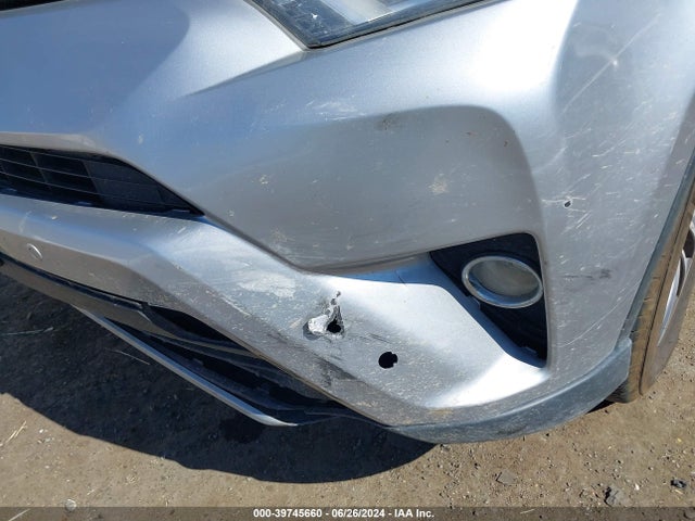 JTMRJREV0HD116218 Toyota Rav4 Hybrid Xle