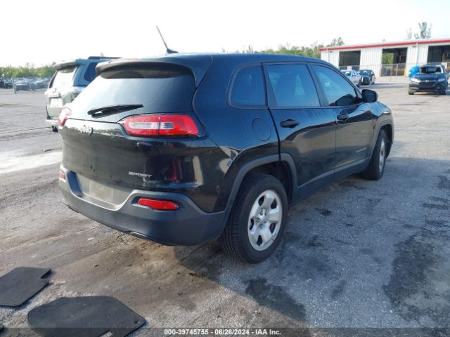 1C4PJLABXGW159063 Jeep Cherokee Sport