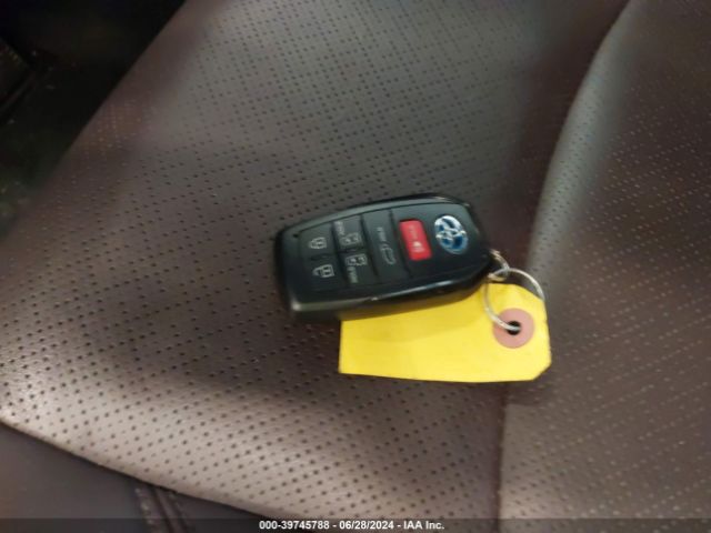 5TDESKFC9PS097400 Toyota Sienna Platinum