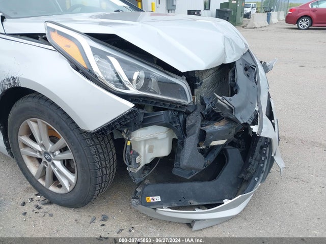 Hyundai SONATA SE 2016 5NPE24AF9GH317508 Image 17