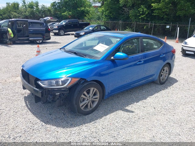 Hyundai Elantra Value Edition 2018 5NPD84LF8JH369713 Image 2