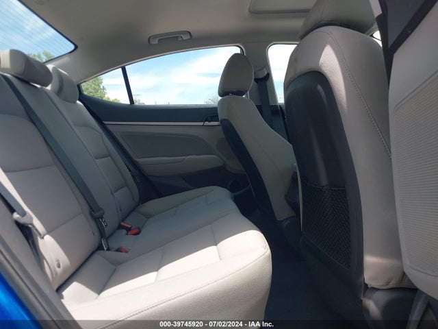 Hyundai Elantra Value Edition 2018 5NPD84LF8JH369713 Image 8