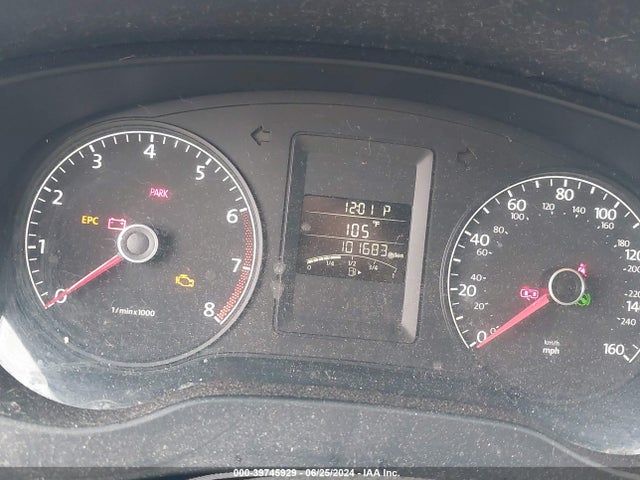 3VW2K7AJ0EM431880 Volkswagen Jetta 2.0l S