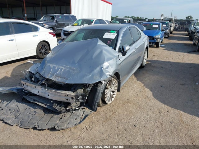 Toyota CAMRY XLE 2020 4T1F11AK5LU861826 Image 2