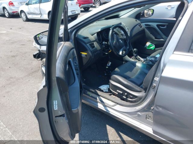 KMHDH4AE9FU329045 Hyundai Elantra Limited