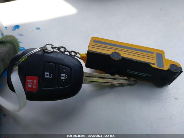 Toyota RAV4 LE 2016 2T3ZFREV1GW275140 Image 11
