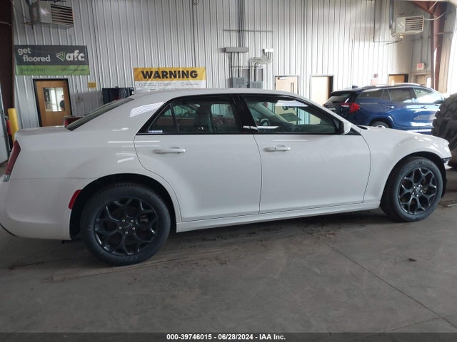 Chrysler 300 Touring L Awd 2023 2C3CCASG7PH661944 Image 14