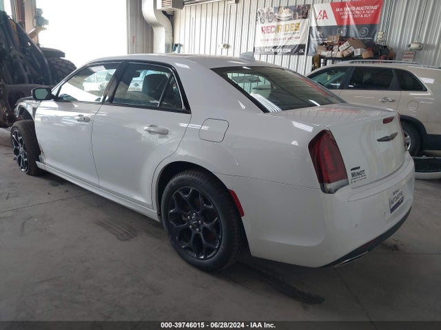 2C3CCASG7PH661944 Chrysler 300 Touring L Awd