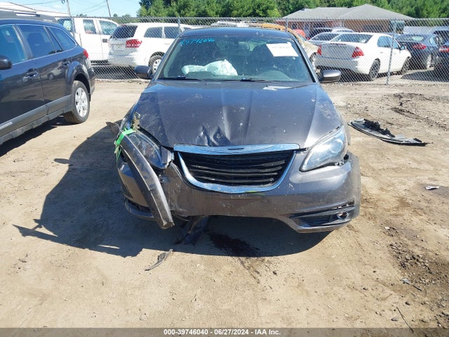 Chrysler 200 Limited 2014 1C3CCBCG9EN179372 Image 6