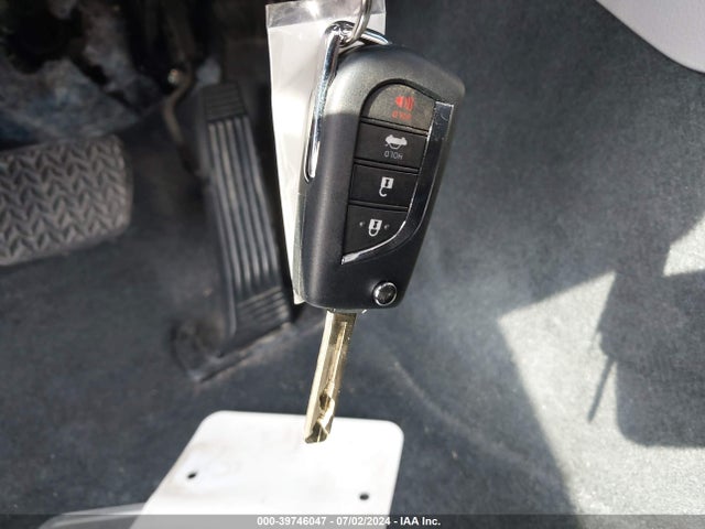 Toyota CAMRY LE 2022 4T1C11AK2NU628220 Image 11