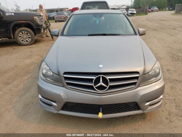WDDGF4HB0EA950599 Mercedes-Benz C 250 Luxury/sport