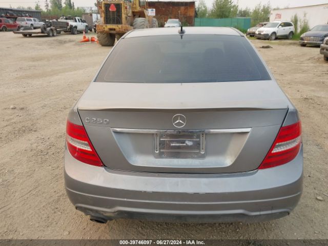 WDDGF4HB0EA950599 Mercedes-Benz C 250 Luxury/sport