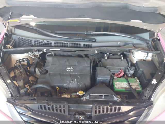 Toyota Sienna Xle 7 Passenger 2014 5TDDK3DC0ES078557 Image 10
