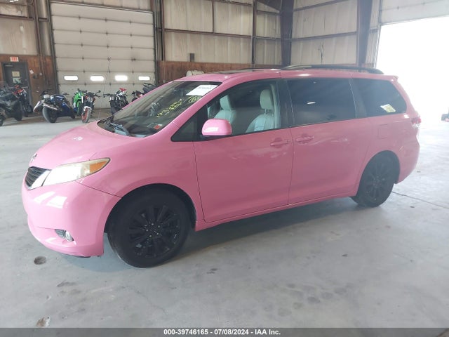 Toyota Sienna Xle 7 Passenger 2014 5TDDK3DC0ES078557 Image 2