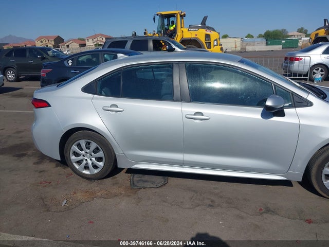 Toyota COROLLA LE 2022 5YFEPMAE6NP332721 Image 13