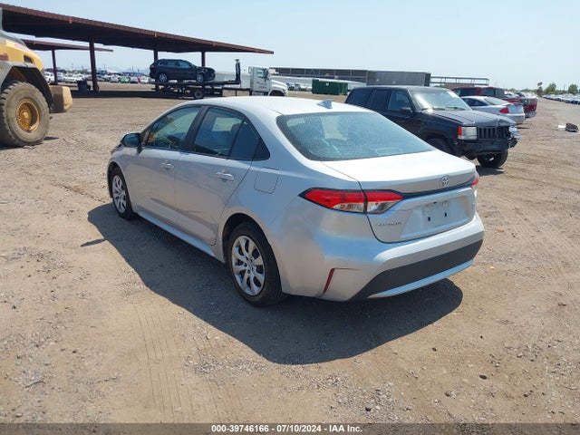 Toyota COROLLA LE 2022 5YFEPMAE6NP332721 Image 3