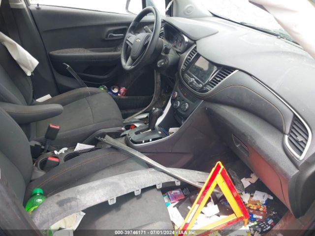 3GNCJKSB0KL169081 Chevrolet TRAX LS