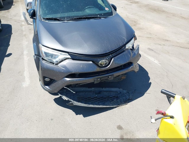 Toyota RAV4 SE 2017 2T3NFREV0HW403917 Image 21
