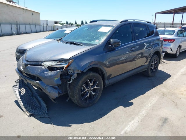 Toyota RAV4 SE 2017 2T3NFREV0HW403917 Image 2