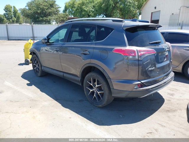 Toyota RAV4 SE 2017 2T3NFREV0HW403917 Image 3