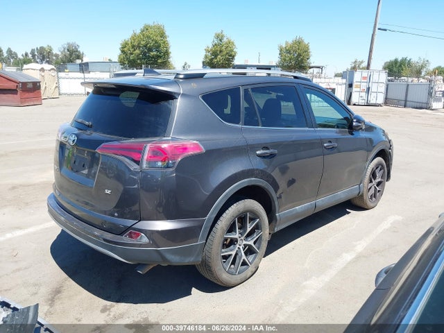Toyota RAV4 SE 2017 2T3NFREV0HW403917 Image 4