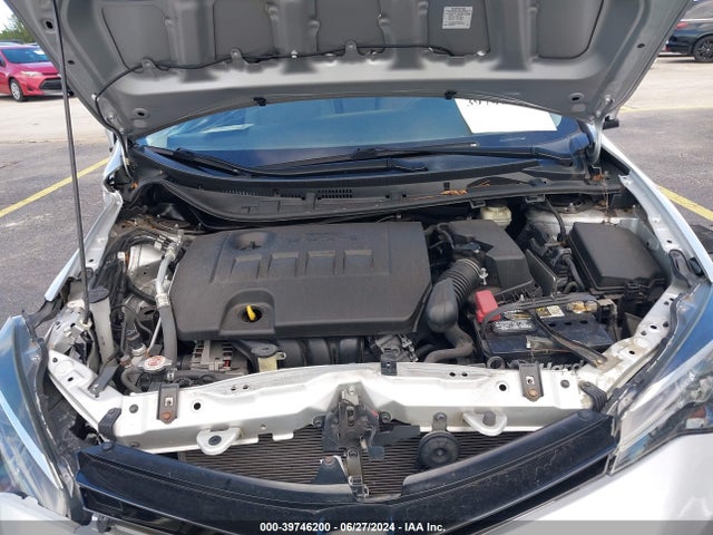 Toyota COROLLA LE 2018 5YFBURHE1JP846162 Image 10