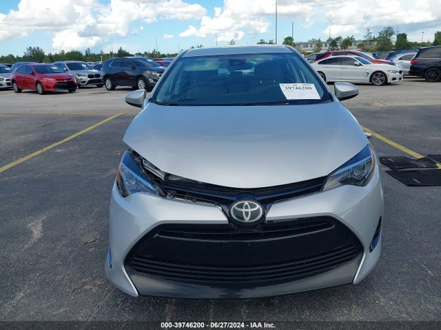 Toyota COROLLA LE 2018 5YFBURHE1JP846162 Image 12