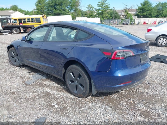Tesla Model 3 Long Range Dual Motor All-wheel Drive 2023 5YJ3E1EBXPF633762 Image 3