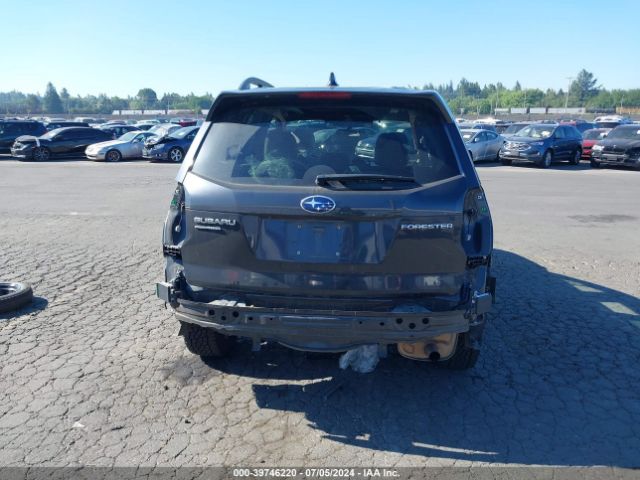 JF2SJAGC8JH499825 Subaru Forester 2.5i Premium