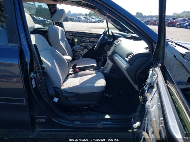 JF2SJAGC8JH499825 Subaru Forester 2.5i Premium
