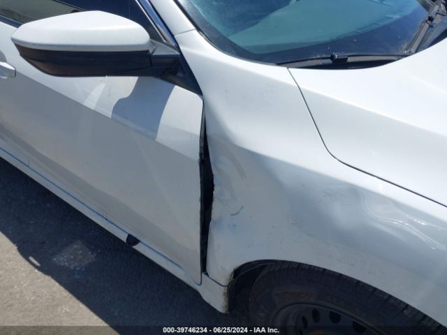 19XFC2F66KE208497 Honda Civic Lx