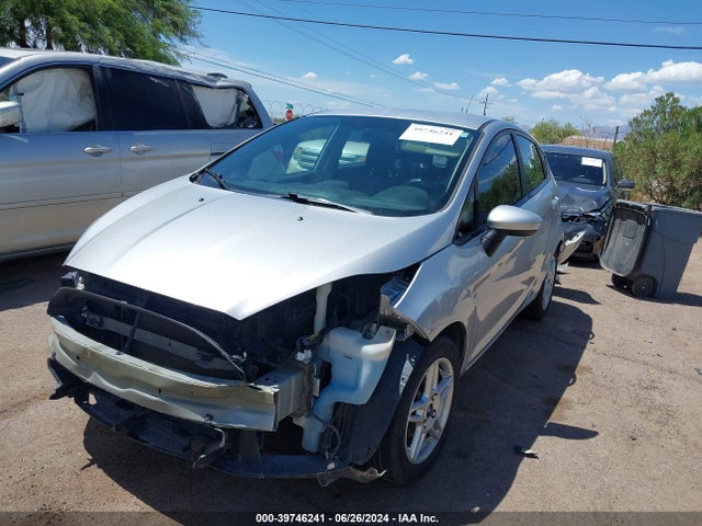 Ford FIESTA SE 2019 3FADP4EJ1KM142644 Image 2